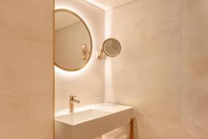 Ένα μπάνιο στο Zurich Marriott Hotel