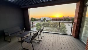Μπαλκόνι ή βεράντα στο APARTAMENT 2LEVEL Bulwary Centrum