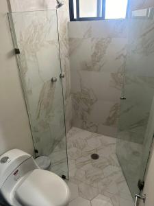 Ένα μπάνιο στο Victoria Deptos & Suites +4 φωτογραφίες