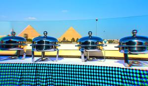 Fotografija v galeriji nastanitve PYramiDS OaSiS ViEW HoTeL v Kairu
