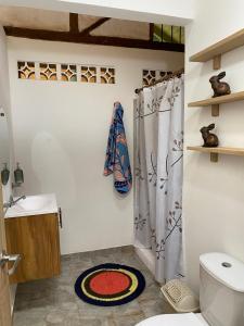 Koupelna v ubytování La Villa Ecofinca