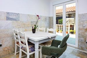 Fotografia z galérie ubytovania Seaside holiday house Rogoznica - 6226 v Rogoznici