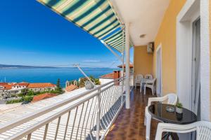 Balkoni atau teres di Apartments with parking space Sumpetar, Omis - 950