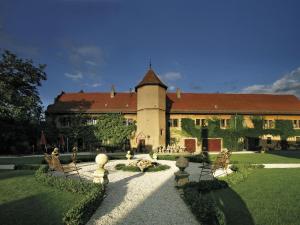 Zahrada ubytování Worners Schloss Weingut & Wellness-Hotel