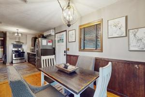 Cucina o angolo cottura di Tiptop Treehouse