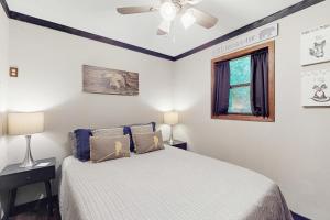 Letto o letti in una camera di Tiptop Treehouse