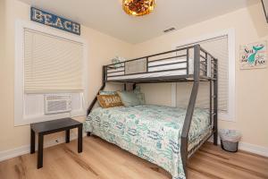 Ένα ή περισσότερα κρεβάτια σε δωμάτιο στο Spacious 4-Bedroom Retreat in Ocean Pines