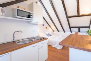 Kuchyň nebo kuchyňský kout v ubytování Agata House Hvar + 30 fotografií
