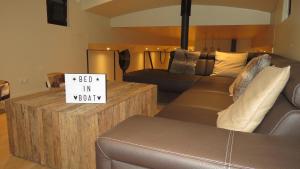 Area soggiorno di Bed in Boat