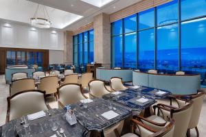 The business area and/or conference room at Four Points by Sheraton Danang