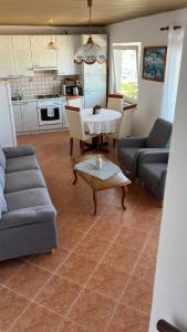 Kuchyň nebo kuchyňský kout v ubytování The Olive Tree