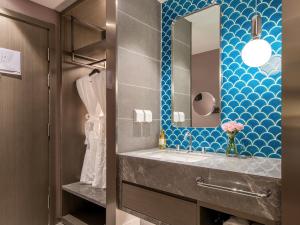 Beijing Chaoyang Park Crystal Orange Hotel衛浴 +20 張相片
