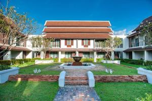 Κήπος έξω από το Wiangkaew Hotel