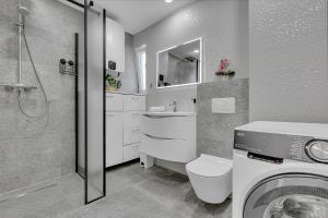 Kúpeľňa v ubytovaní Apartment San Marino + 29 fotografií