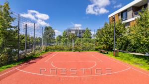 Tenis lub squash w obiekcie Prestige Apartments Botanica lub w pobliżu