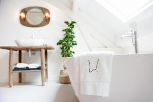 Gallery image of Boutique Hotel De Witte Dame in Abcoude