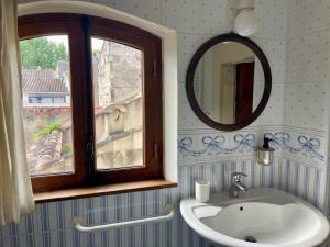 Foto dalla galleria di Le Patio d'Arles a Arles Altre 38 foto