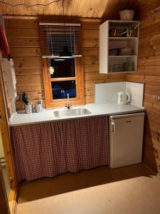 Kuhinja oz. manjša kuhinja v nastanitvi Danhostel Haderslev