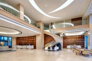 A seating area at Four Points by Sheraton Danang