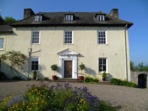 Gallery image of Aberllynfi Riverside Guest House in Glasbury