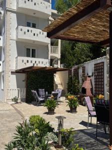 Zahrada ubytování Apartments Malou + 5 fotografií