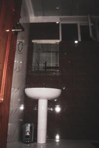 Kunhar Hotel RiverSide Block的一间浴室