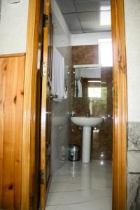 Kunhar Hotel RiverSide Block的一间浴室