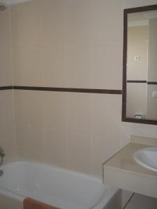 A bathroom at Bungalows Playa Limones
