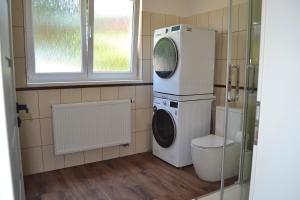 Bilik mandi di Newly renovated house near Prague +41 gambar