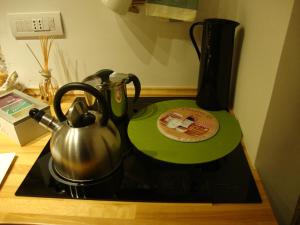 Coffee and tea making facilities at Le Nicchie