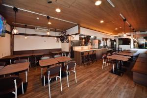 Lounge nebo bar v ubytování Business Hotel BL Kuwana