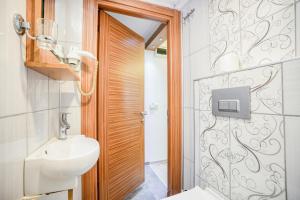 Ένα μπάνιο στο Viva Butik Sirkeci +62 φωτογραφίες