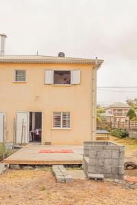 Το κτήριο όπου στεγάζεται  η βίλα