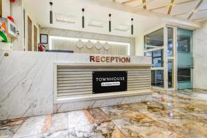 Preddverje oz. recepcija v nastanitvi Super Townhouse Indore Junction