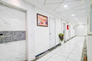 Fotografija v galeriji nastanitve Super Townhouse Indore Junction v mestu Indore