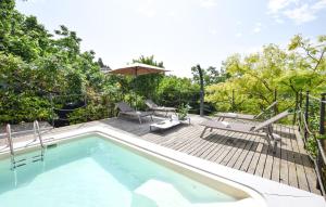 Bazén v ubytování Amazing Home In Castagnole Monferrato nebo v jeho okolí + 25 fotografií