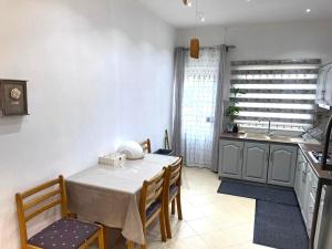 Gallery image of Lovely and spacious 3 Bedroom apartment in Flic-en-Flac