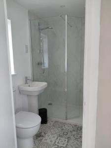 Ένα μπάνιο στο Quiet Loft Room