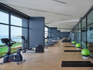 ฟิตเนสเซ็นเตอร์และ/หรือเครื่องออกกำลังกายที่ Novotel Marina Sriracha