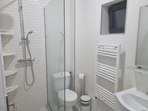 Koupelna v ubytování Casa Mihai + 37 fotografií