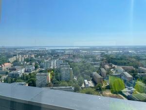 Nespecifikovaný výhled na destinaci Štetín nebo výhled na město při pohledu z apartmánu