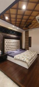 Ένα ή περισσότερα κρεβάτια σε δωμάτιο στο Lavish and luxury