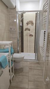 Koupelna v ubytování Apartmán - Café Princ pod Hradem WiFi, KLIMA + 37 fotografií