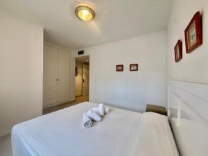 Posteľ alebo postele v izbe v ubytovaní Apartamentos APOLO16 (I-15º-70)
