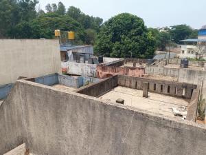 Bygningen som lejligheden ligger i + 5 billeder