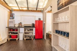 Kuchyň nebo kuchyňský kout v ubytování Glamping Tents - Camp Adriatic