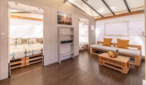 Kuchyň nebo kuchyňský kout v ubytování Glamping Tents - Camp Adriatic
