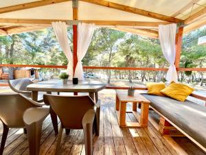 Balkón nebo terasa v ubytování Glamping Tents - Camp Adriatic