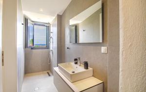 Et badeværelse på DaMa Maisonettes by RentalsPro - Polychrono Halkidiki + 48 billeder