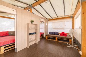 Postel nebo postele na pokoji v ubytování Glamping Tents - Camp Adriatic
